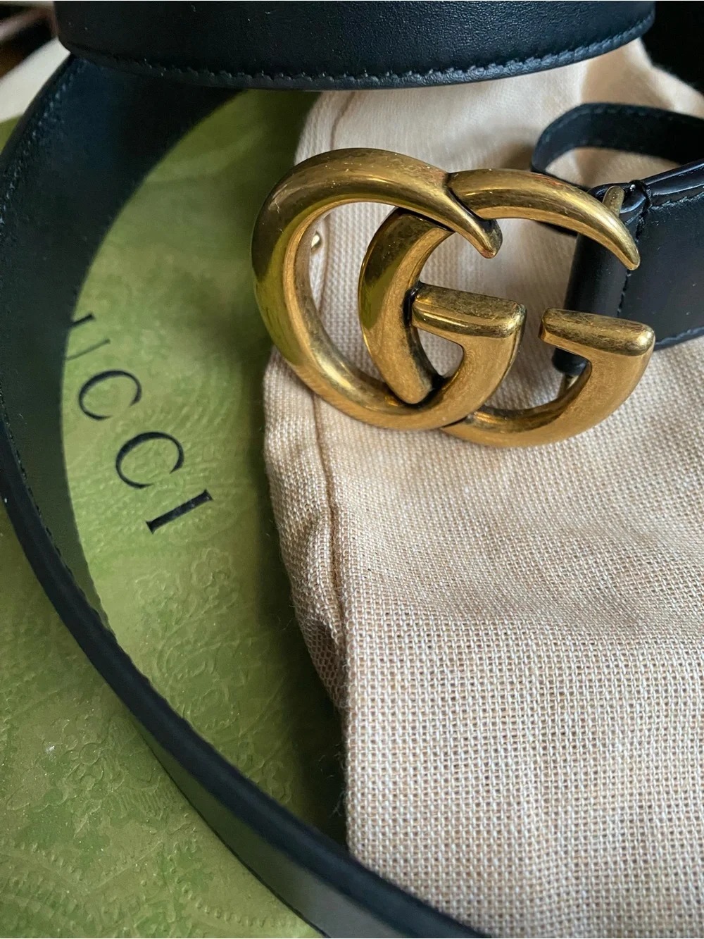 Gucci Black Leather Belt with Gold-Tone Double G Accent
